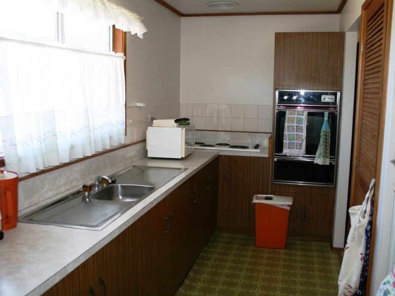 5 Hardy Street, Port Vincent SA 5581