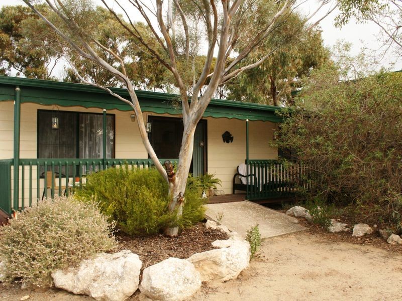 3 Julia Road, Port Julia SA 5575