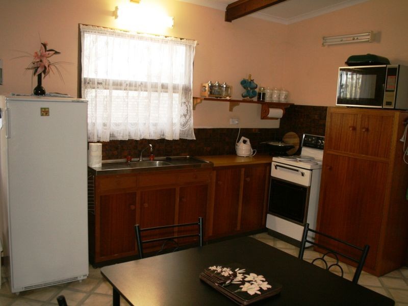 3 Julia Road, Port Julia SA 5575