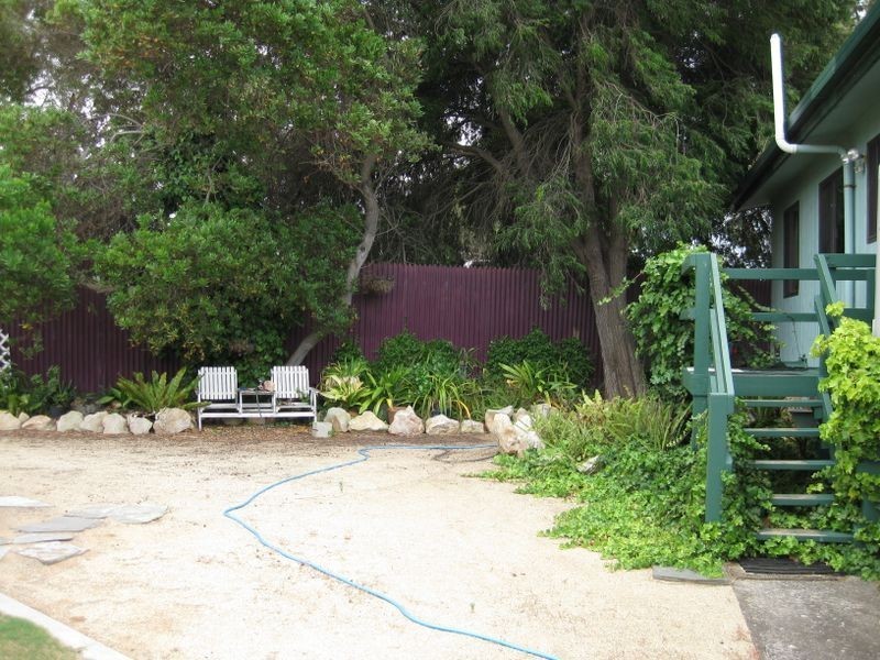 13 Wauraltee Road, Port Vincent SA 5581