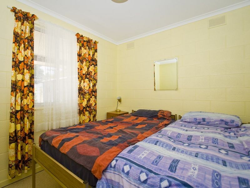 10 Anstey Terrace, Coobowie SA 5583