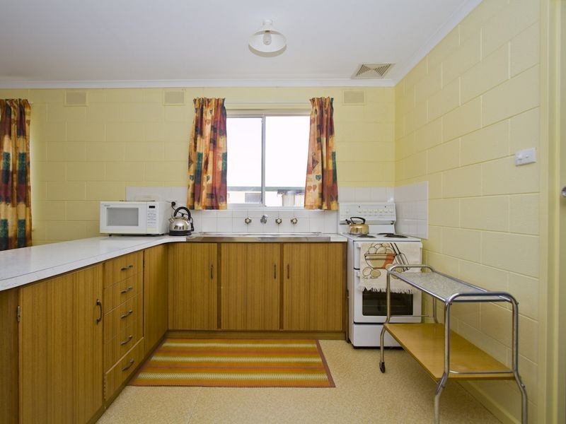 10 Anstey Terrace, Coobowie SA 5583