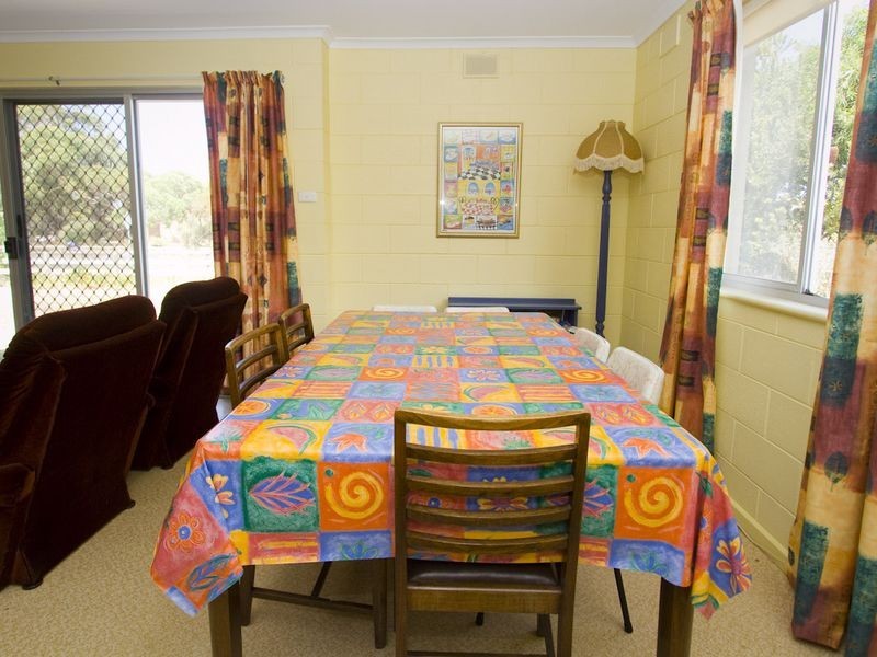 10 Anstey Terrace, Coobowie SA 5583