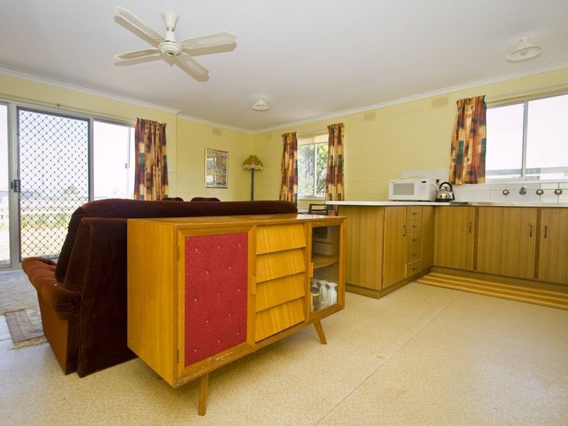 10 Anstey Terrace, Coobowie SA 5583