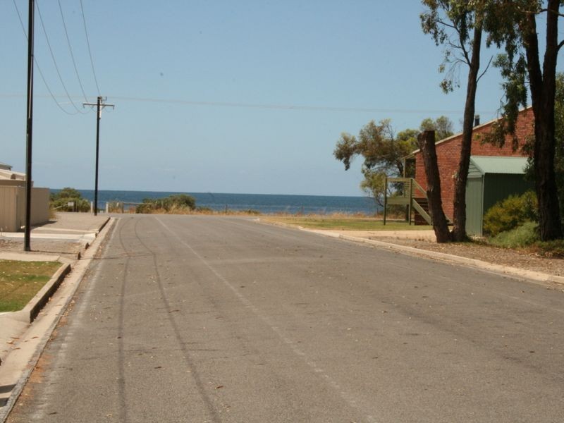 10 Chester Avenue, Port Vincent SA 5581