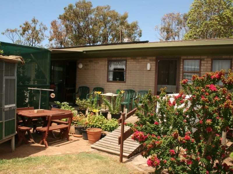 10 Chester Avenue, Port Vincent SA 5581