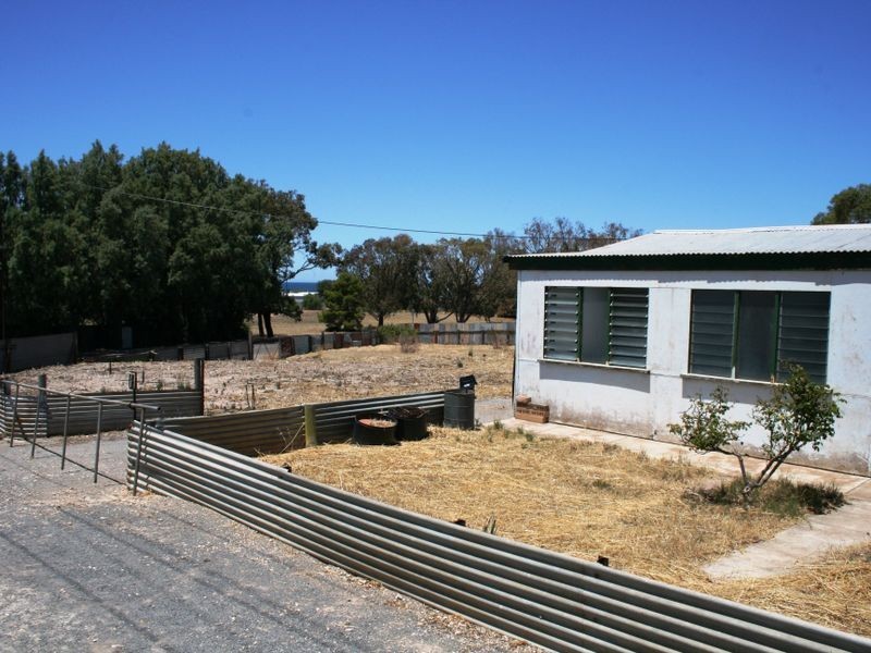 77 Minlaton Road, Port Vincent SA 5581
