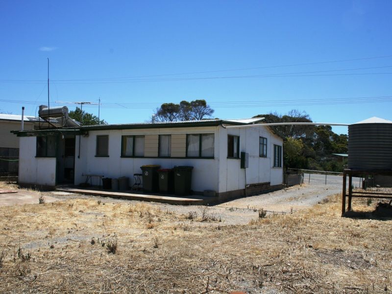 77 Minlaton Road, Port Vincent SA 5581