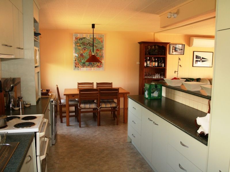 38 Esplanade, Port Vincent SA 5581
