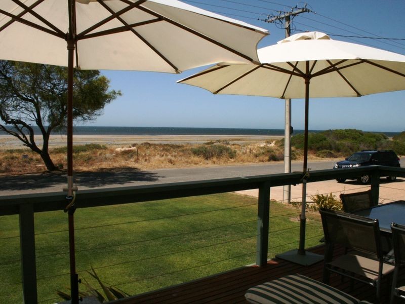 38 Esplanade, Port Vincent SA 5581