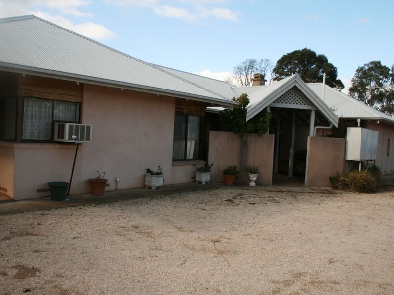 Section/100 Cemetery Road, Minlaton SA 5575