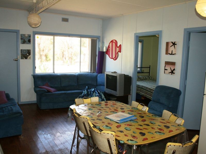 9 Ford Ave, Port Vincent SA 5581