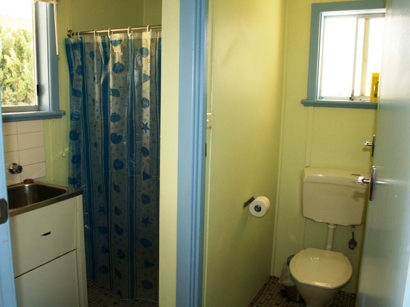9 Ford Ave, Port Vincent SA 5581