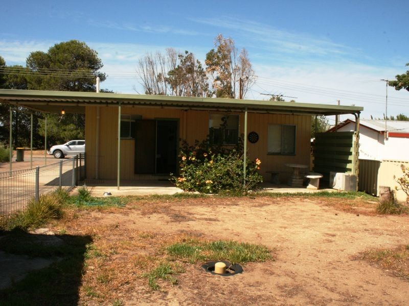 9 Ford Ave, Port Vincent SA 5581