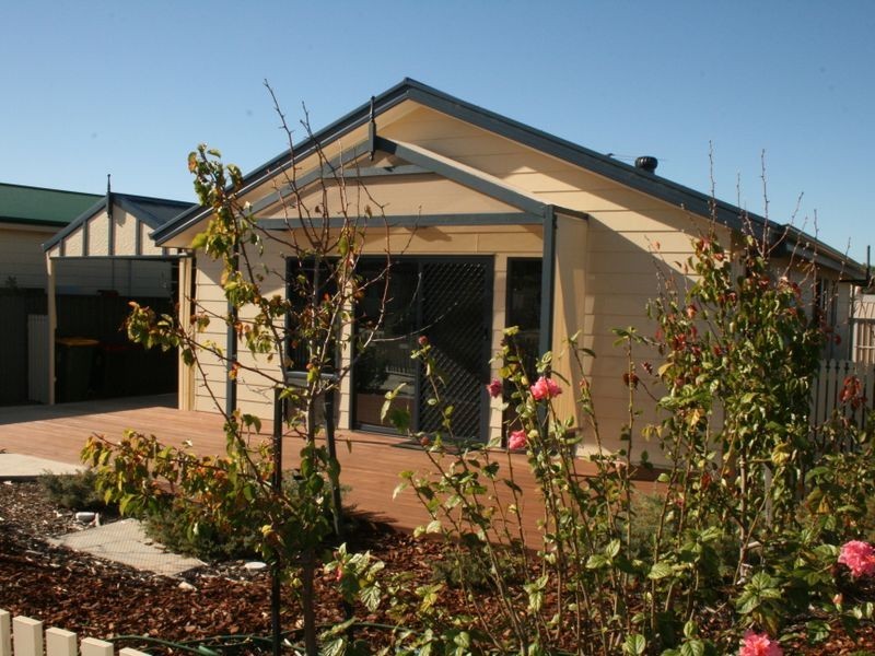 6 Hawk Road, Port Vincent SA 5581