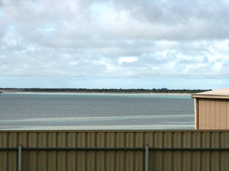 114 Bayview Road, Point Turton SA 5575