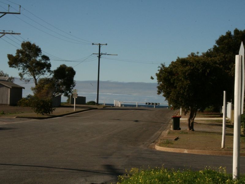 13 Wauraltee Road, Port Vincent SA 5581