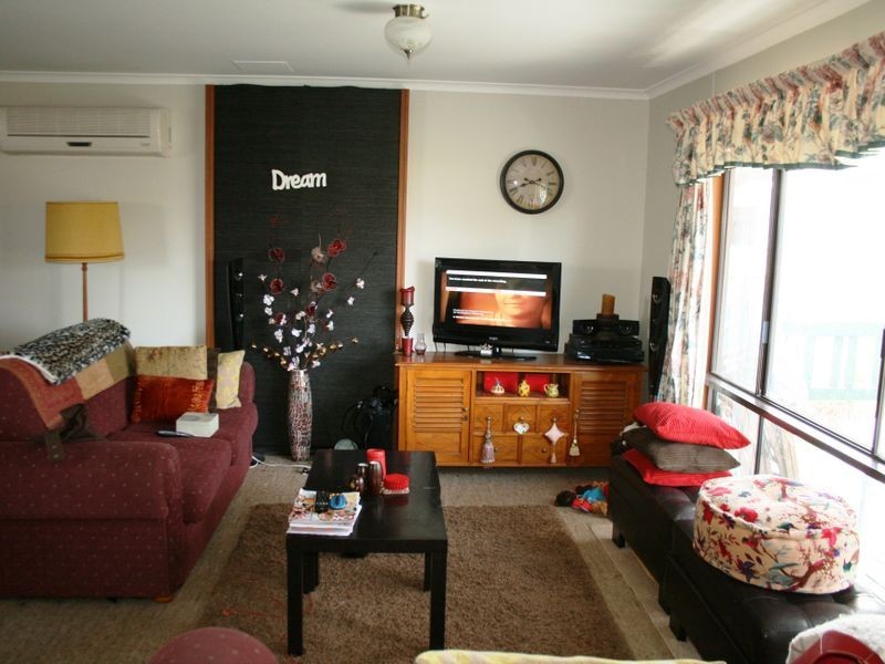 13 Wauraltee Road, Port Vincent SA 5581