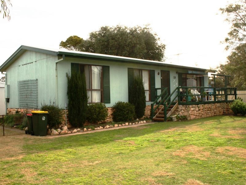 13 Wauraltee Road, Port Vincent SA 5581