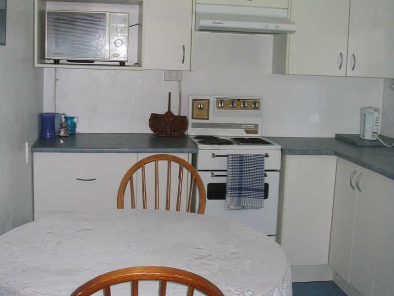 23 Marine Parade (Next to Hotel), Port Vincent SA 5581