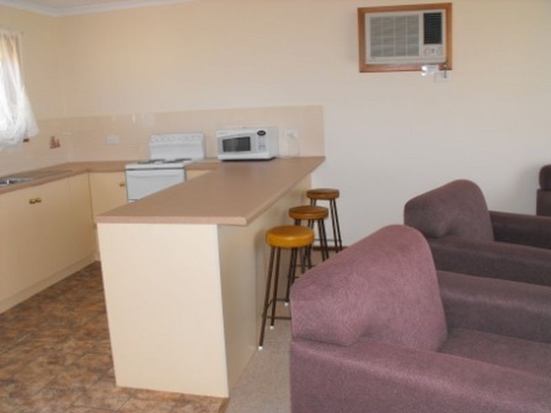 12 Rogues Point, Rogues Point SA 5571