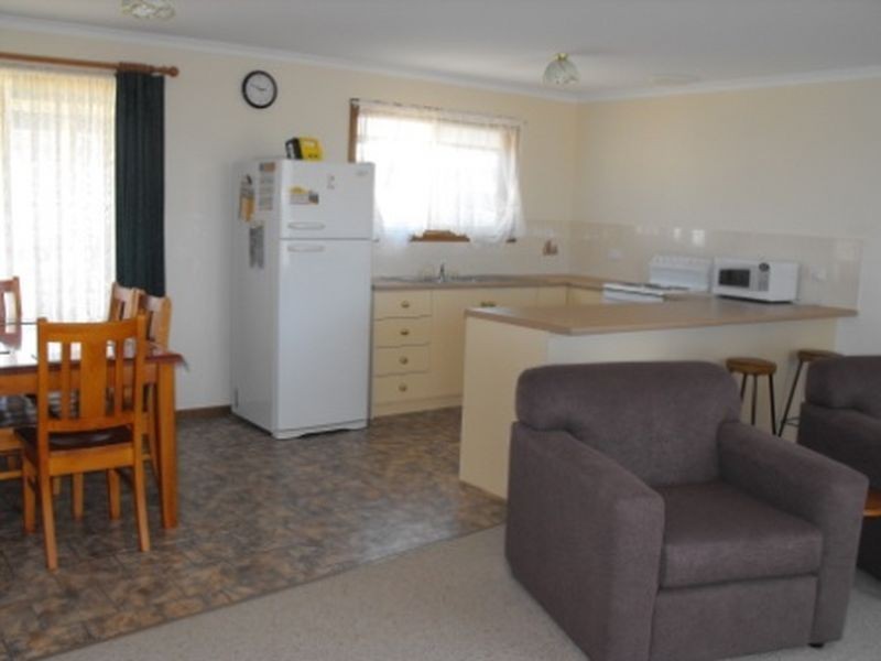 12 Rogues Point, Rogues Point SA 5571