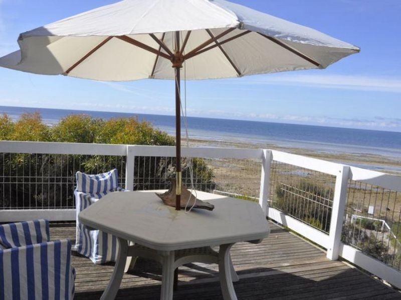 58 Esplanade, Port Vincent SA 5581