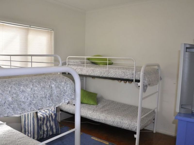 58 Esplanade, Port Vincent SA 5581