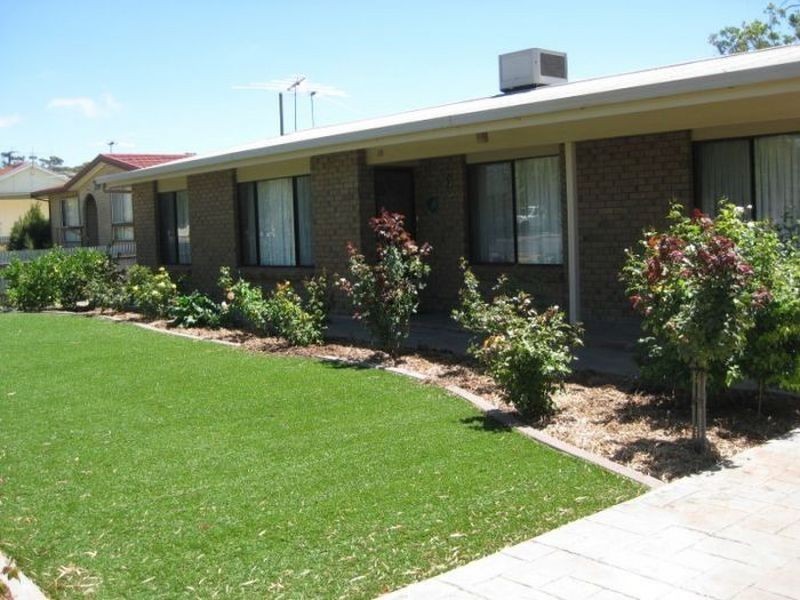 10 Cameron Street, Port Vincent SA 5581