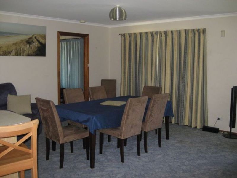 10 Cameron Street, Port Vincent SA 5581