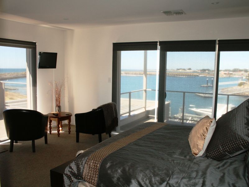 42 Marina Dve, Port Vincent SA 5581