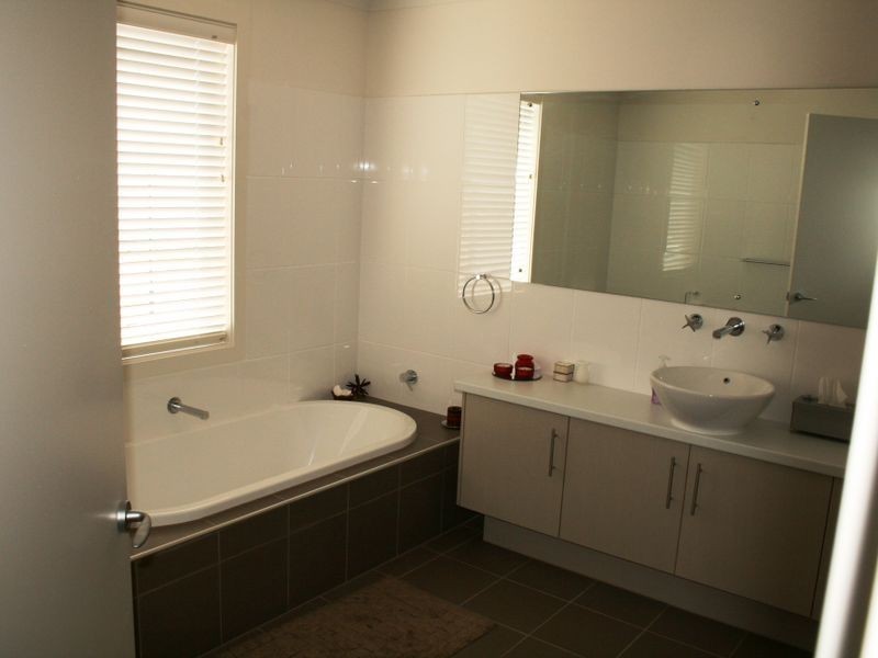 42 Marina Dve, Port Vincent SA 5581