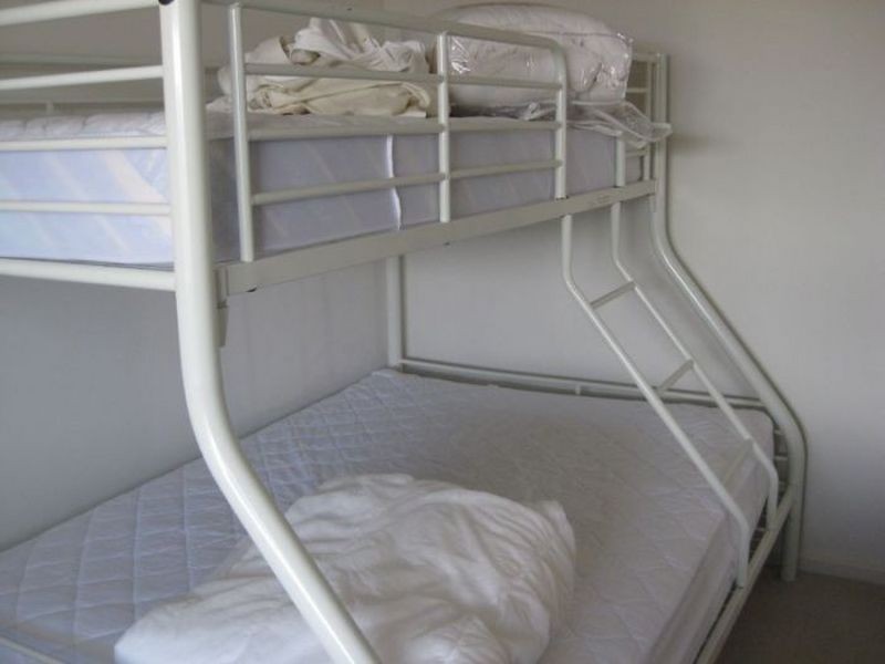 2 Stormbird Street, Port Vincent SA 5581