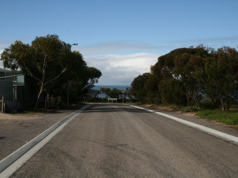17 Wellington Drive, Port Julia SA 5575