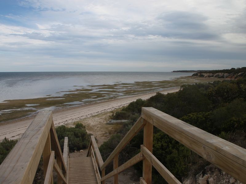 17 Wellington Drive, Port Julia SA 5575