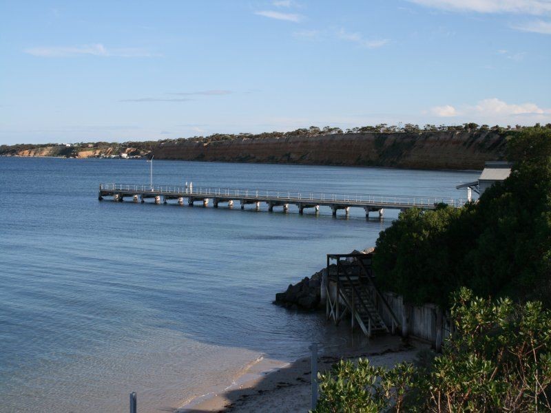 17 Wellington Drive, Port Julia SA 5575