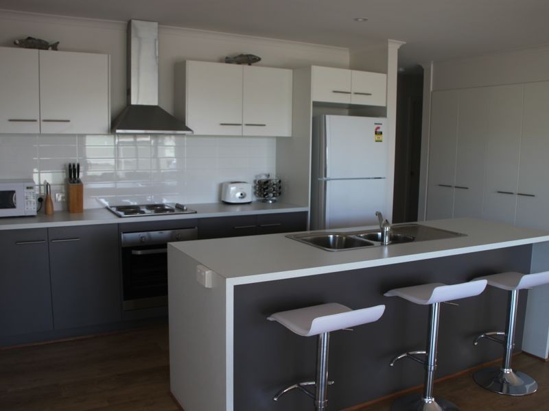 17 Wellington Drive, Port Julia SA 5575
