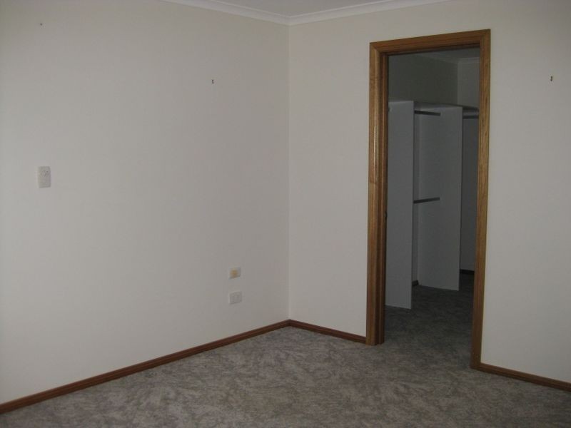 Unit 2/17 Cameron St, Port Vincent SA 5581
