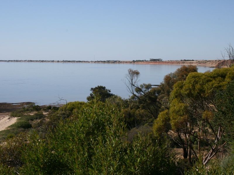 83 Main Coast Road, Pine Point SA 5571