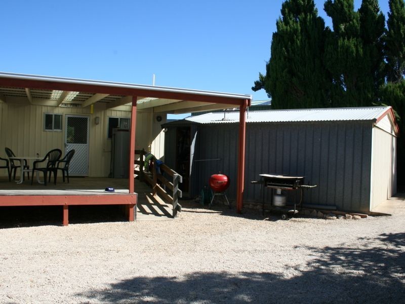83 Main Coast Road, Pine Point SA 5571