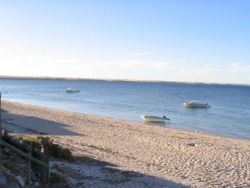 116 Black Point Drive, Black Point SA 5571