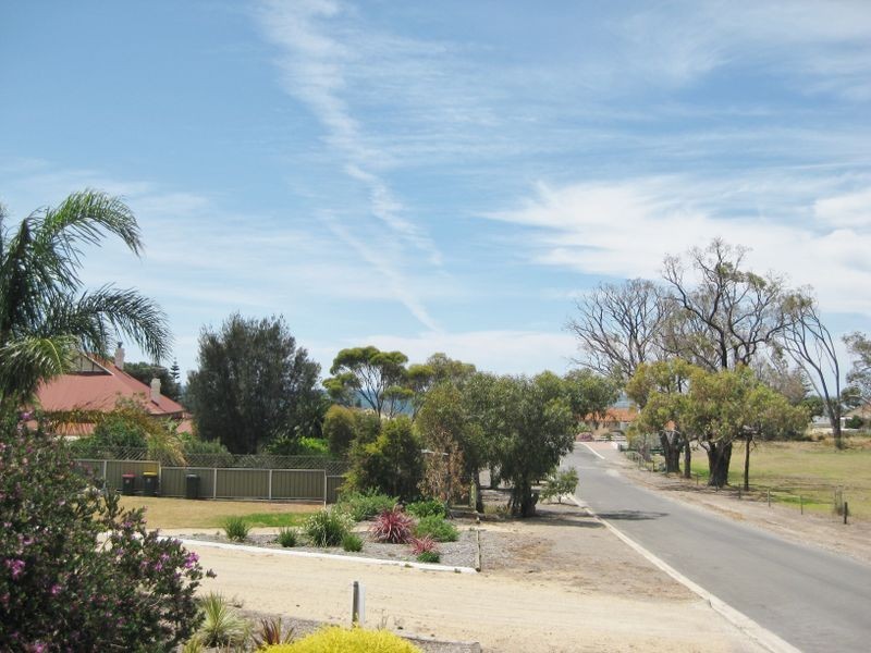 6 Parsons Street, Port Vincent SA 5581