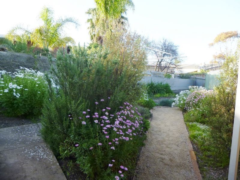 6 Parsons Street, Port Vincent SA 5581