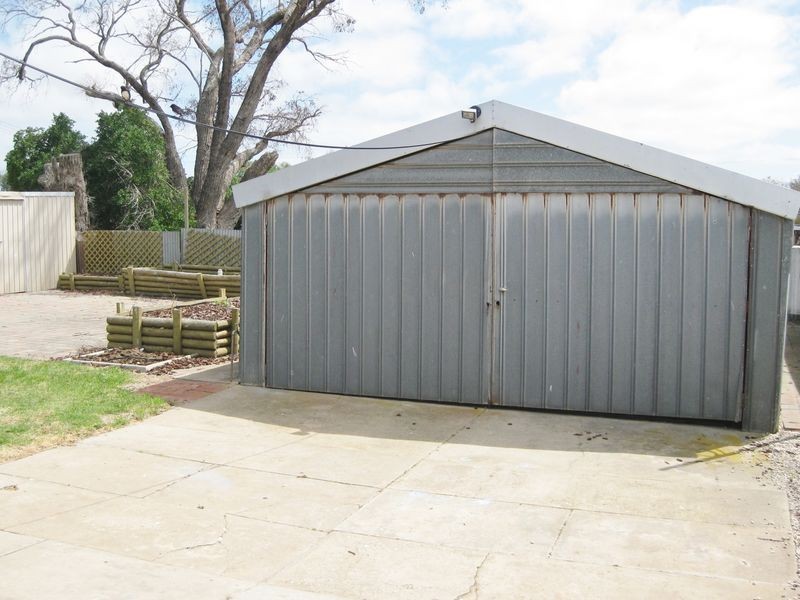 18 Curramulka Road, Port Vincent SA 5581