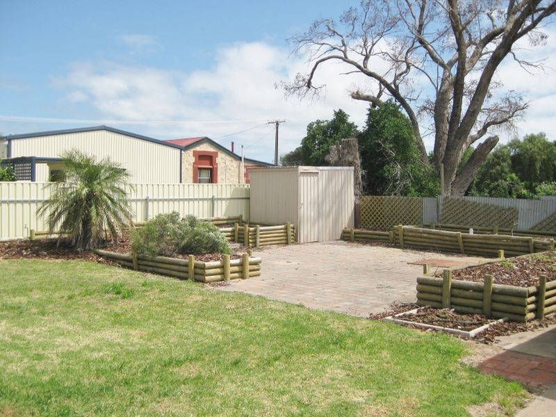 18 Curramulka Road, Port Vincent SA 5581