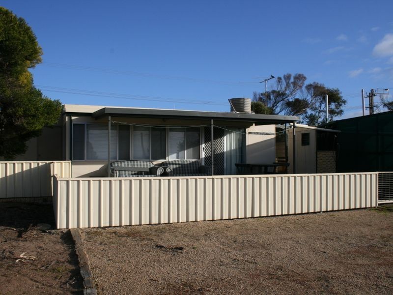 4 Chapman Road, Rogues Point SA 5571
