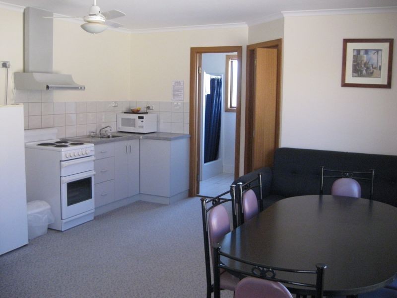 12 Main Street, Port Vincent SA 5581