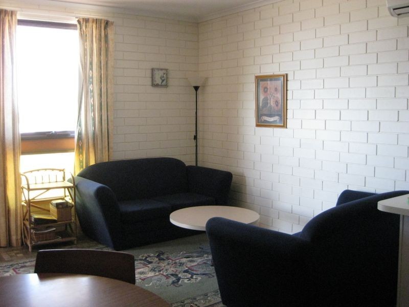 U 8 Fishermans Retreat/ Parsons St, Port Vincent SA 5581