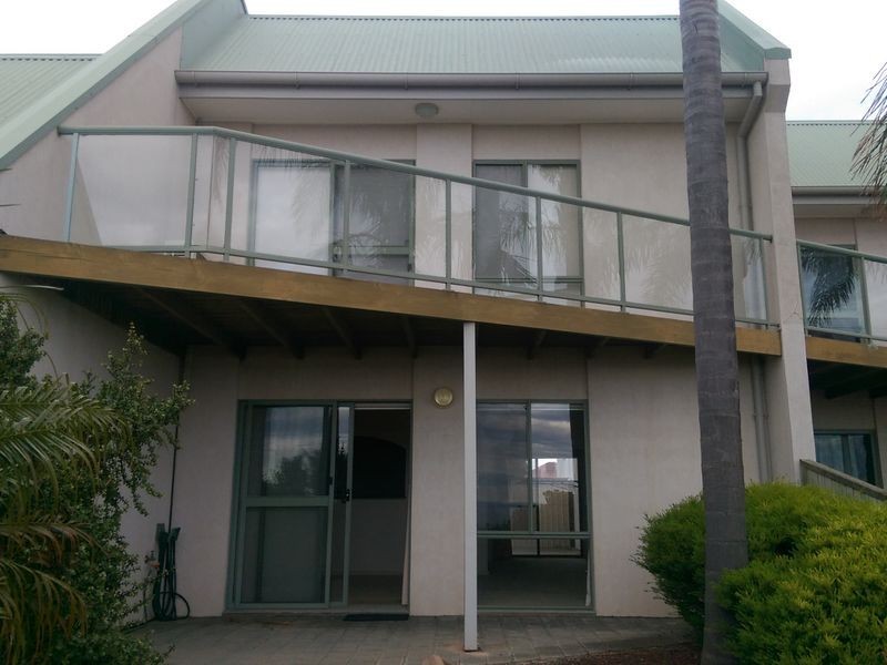 2/6 Rowe Terrace, Ardrossan SA 5571