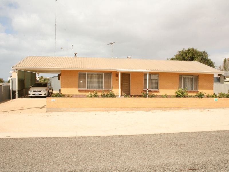 12 Horn Street, Price SA 5570